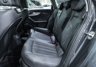 Подержанный автомобиль Audi A4 allroad 2020 года (13 фото)