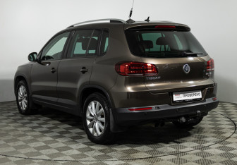 Подержанный автомобиль Volkswagen Tiguan 2016 года (7 фото)