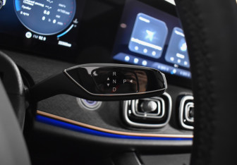 Подержанный автомобиль Jaecoo J8 2024 года (23 фото)