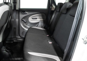 Подержанный автомобиль Citroen C3 Picasso 2010 года (10 фото)