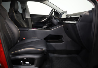 Подержанный автомобиль Omoda C5 2024 года (26 фото)