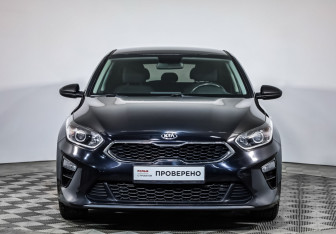 Подержанный автомобиль Kia Ceed Hatchback 2020 года (2 фото)
