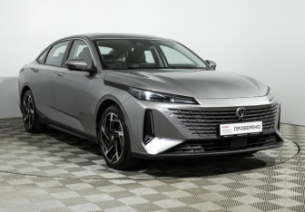 Подержанный автомобиль Changan Lamore 2023 года (3 фото)