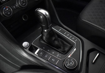 Подержанный автомобиль Volkswagen Tiguan 2016 года (12 фото)
