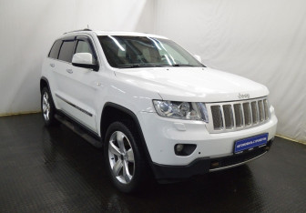 Подержанный автомобиль Jeep Grand Cherokee 2012 года (3 фото)