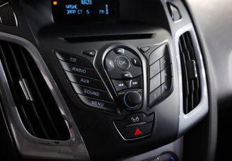 Подержанный автомобиль Ford Focus Hatchback 2012 года (14 фото)