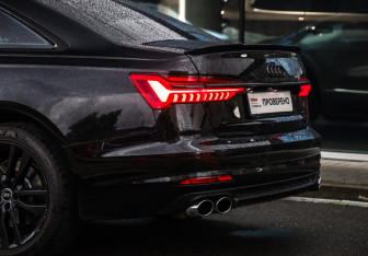 Подержанный автомобиль Audi A6 Sedan 2020 года (10 фото)