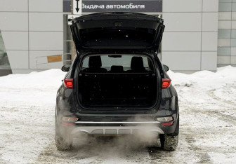 Подержанный автомобиль Kia Sportage 2019 года (9 фото)