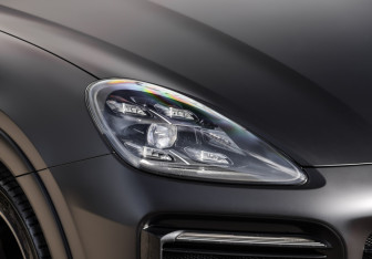 Подержанный автомобиль Porsche Cayenne 2021 года (11 фото)