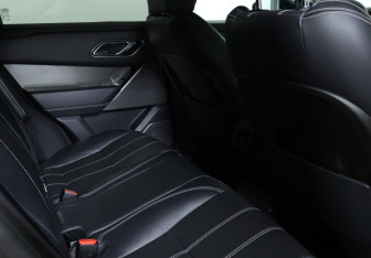 Подержанный автомобиль Land Rover Range Rover Velar 2017 года (11 фото)