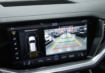 Подержанный автомобиль Volkswagen Touareg 2019 года (33 фото)