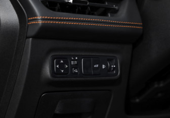 Подержанный автомобиль Changan UNI-K 2023 года (23 фото)