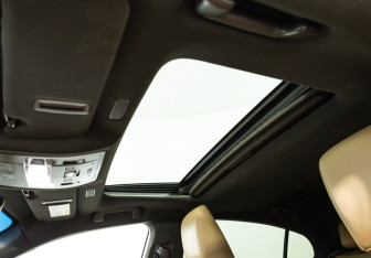 Подержанный автомобиль Lexus ES 2018 года (17 фото)