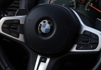 Подержанный автомобиль BMW X3 2019 года (12 фото)