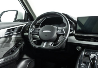 Подержанный автомобиль Haval F7 2022 года (21 фото)