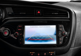 Подержанный автомобиль Kia Ceed Hatchback 2016 года (18 фото)