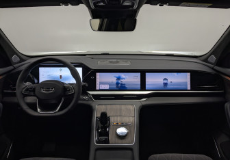 Новый Geely Monjaro 2025 (10 фото)