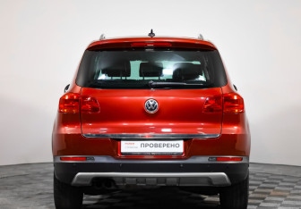 Подержанный автомобиль Volkswagen Tiguan 2013 года (5 фото)