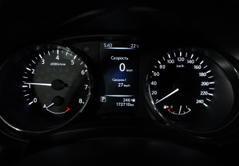 Подержанный автомобиль Nissan Qashqai 2016 года (12 фото)