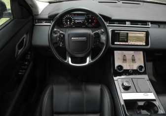Подержанный автомобиль Land Rover Range Rover Velar 2018 года (12 фото)