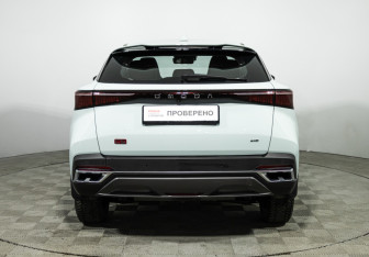 Подержанный автомобиль Omoda C5 2023 года (6 фото)