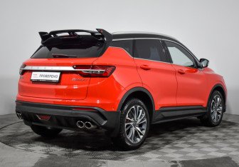 Подержанный автомобиль Geely Coolray 2022 года (5 фото)