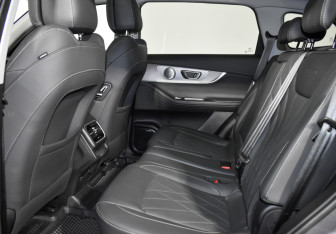 Подержанный автомобиль Chery Tiggo 8 Pro Max 2023 года (12 фото)