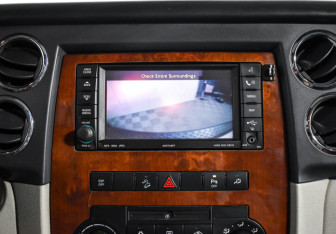 Подержанный автомобиль Jeep Commander 2008 года (21 фото)