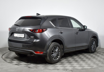 Подержанный автомобиль Mazda CX-5 2019 года (5 фото)