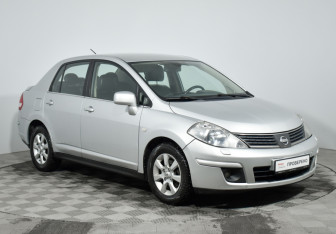 Подержанный автомобиль Nissan Tiida Sedan 2008 года (3 фото)