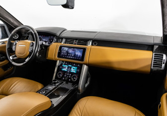 Подержанный автомобиль Land Rover Range Rover 2019 года (10 фото)