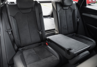 Подержанный автомобиль Audi Q5 2019 года (29 фото)