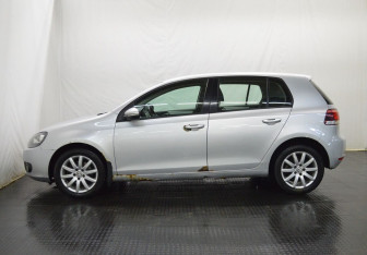 Подержанный автомобиль Volkswagen Golf Hatchback 2011 года (8 фото)
