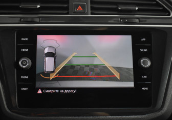 Подержанный автомобиль Volkswagen Tiguan 2018 года (15 фото)