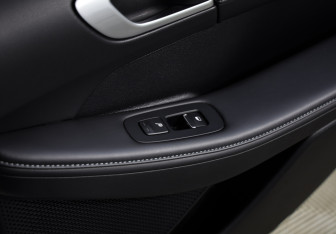 Подержанный автомобиль Hyundai Sonata 2023 года (20 фото)