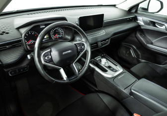Подержанный автомобиль Haval Jolion 2022 года (11 фото)