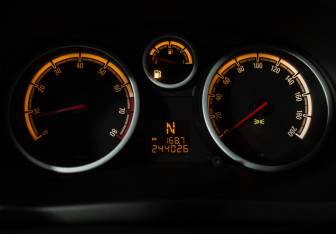 Подержанный автомобиль Opel Corsa 2007 года (12 фото)