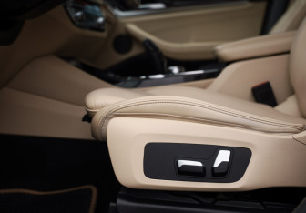 Подержанный автомобиль BMW X3 2019 года (25 фото)
