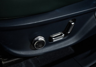 Подержанный автомобиль Zeekr X 2024 года (28 фото)