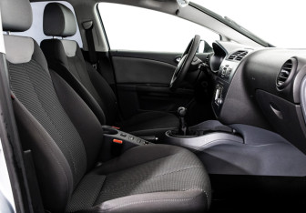 Подержанный автомобиль SEAT Leon Hatchback 2008 года (14 фото)