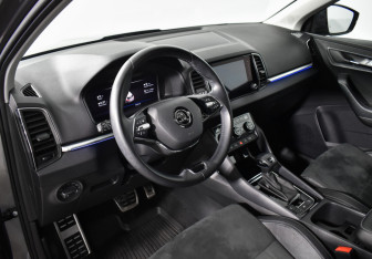 Подержанный автомобиль Skoda Karoq 2021 года (9 фото)