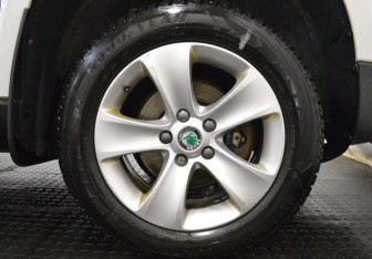 Подержанный автомобиль Skoda Yeti 2013 года (9 фото)