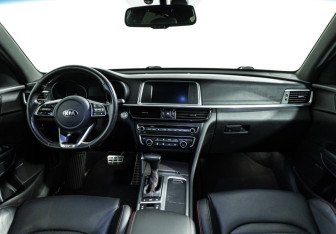 Подержанный автомобиль Kia Optima Sedan 2020 года (13 фото)