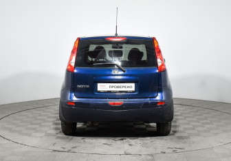 Подержанный автомобиль Nissan Note 2007 года (6 фото)