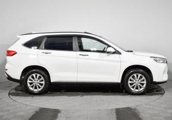 Подержанный автомобиль Haval M6 2023 года (4 фото)