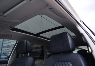 Подержанный автомобиль Hongqi HS5 2024 года (30 фото)