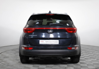 Подержанный автомобиль Kia Sportage 2018 года (6 фото)