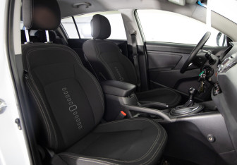 Подержанный автомобиль Kia Sportage 2011 года (12 фото)