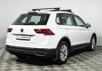 Подержанный автомобиль Volkswagen Tiguan 2021 года (5 фото)