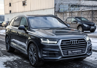 Подержанный автомобиль Audi Q7 2019 года (4 фото)
